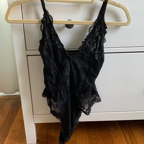 Lace bodysuit - Picture 1 of 2
